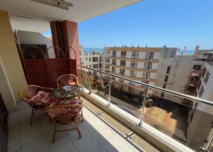 Alexandr Vigo Апартаменти Несебир